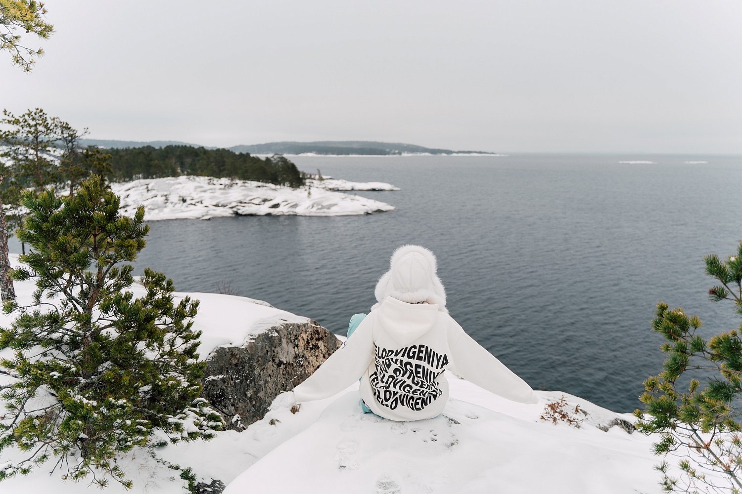 Праздничная феерия в Ладожских шхерах