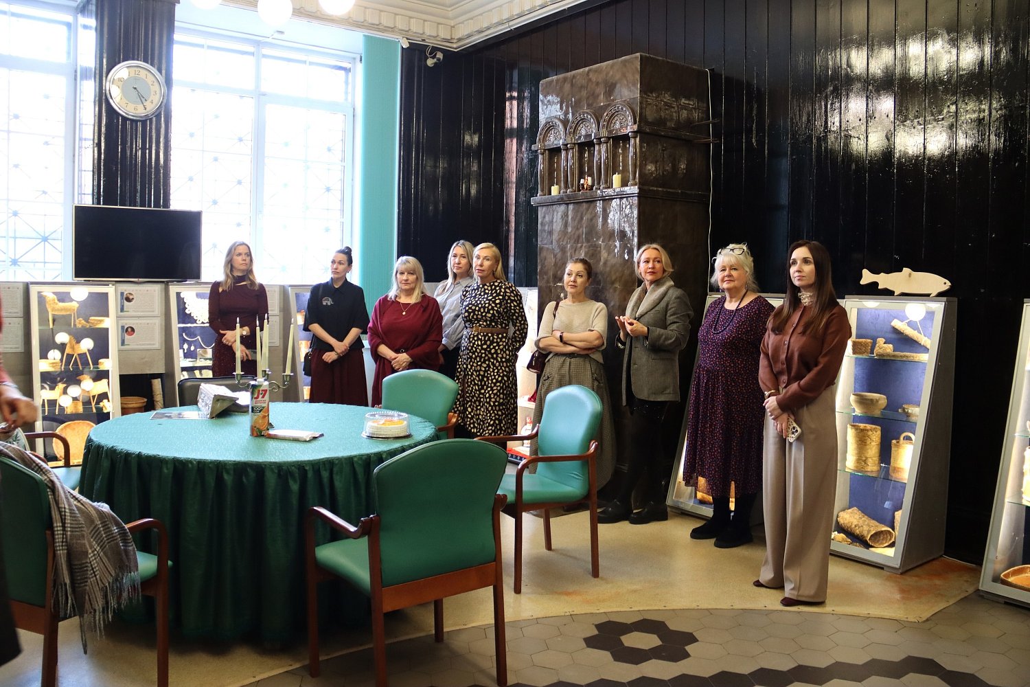 Женский круг в Ладожских шхерах: как прошла встреча